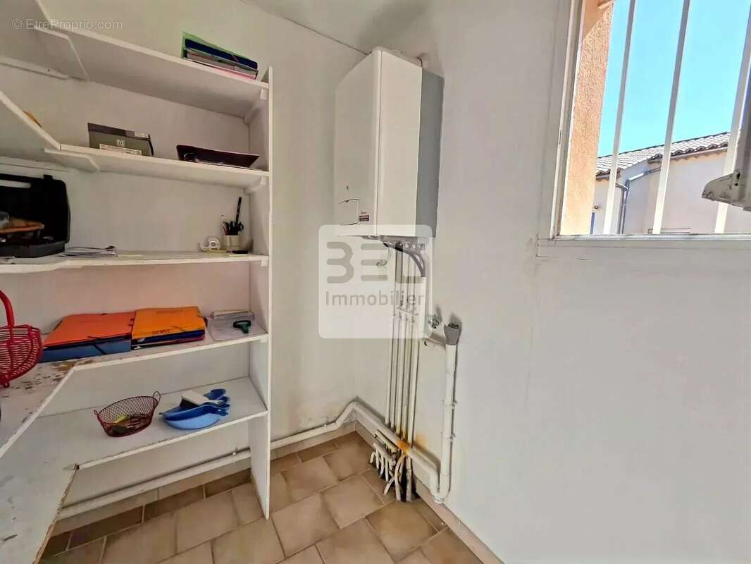 Appartement à BAGNOLS-SUR-CEZE