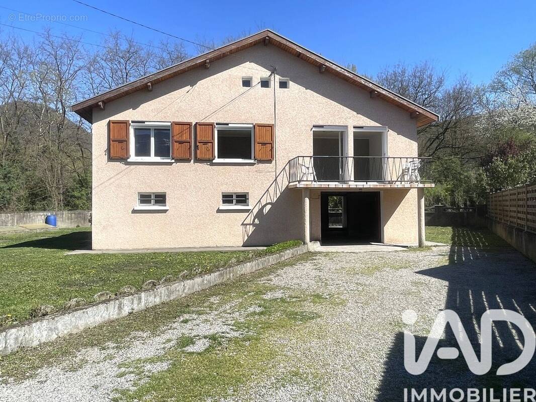 Photo 1 - Maison à CHAMP-SUR-DRAC