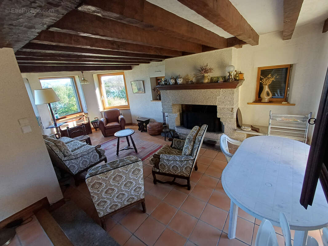 Maison à PLOUGASNOU