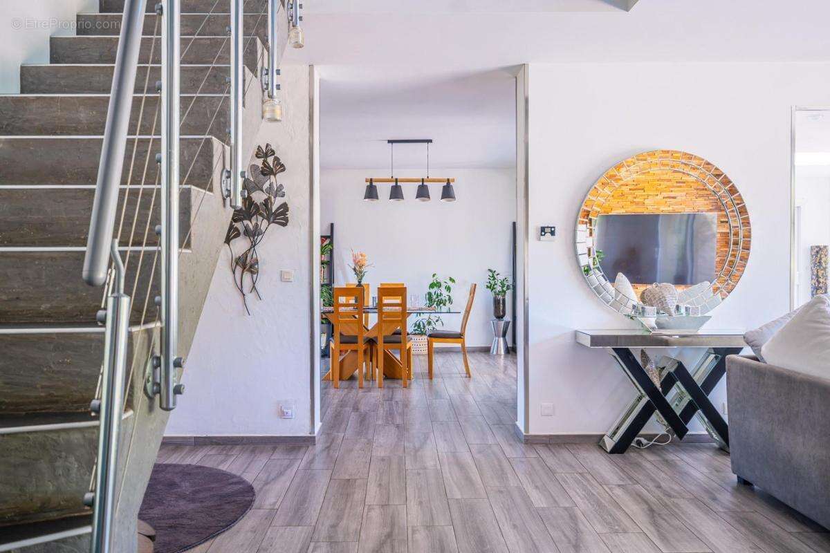 Maison à SAINT-SATURNIN