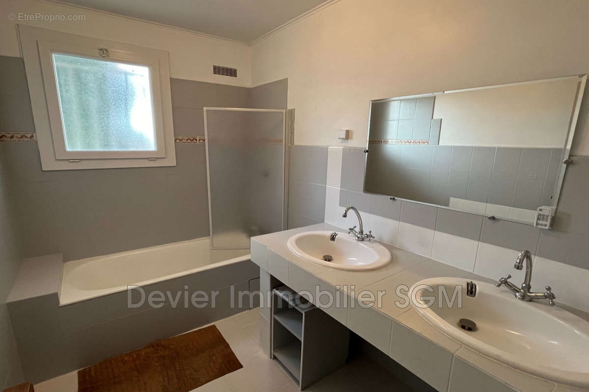 Maison à CASTELNAU-LE-LEZ