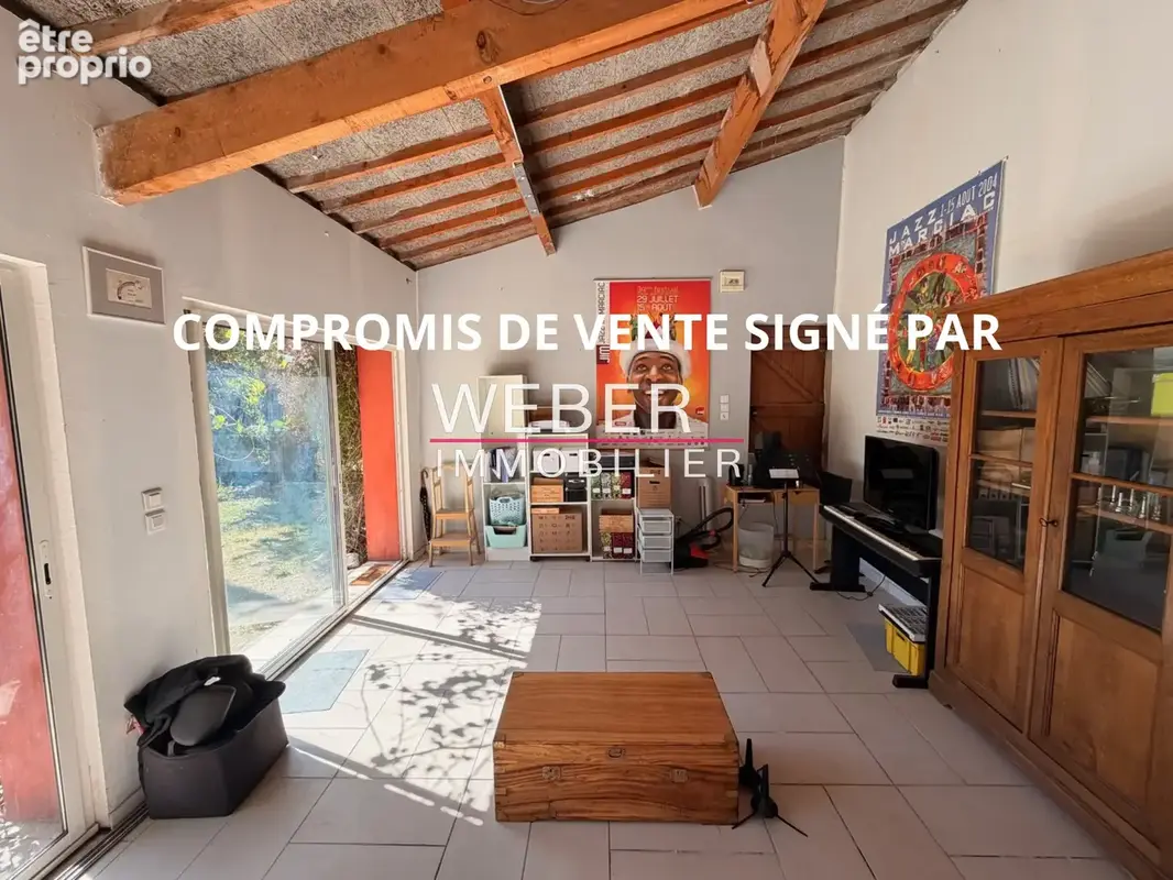 Le Beausset - Exceptionnel duplex en hôtel particulier Jardin privatif, piscine au centre ville. - photo 3