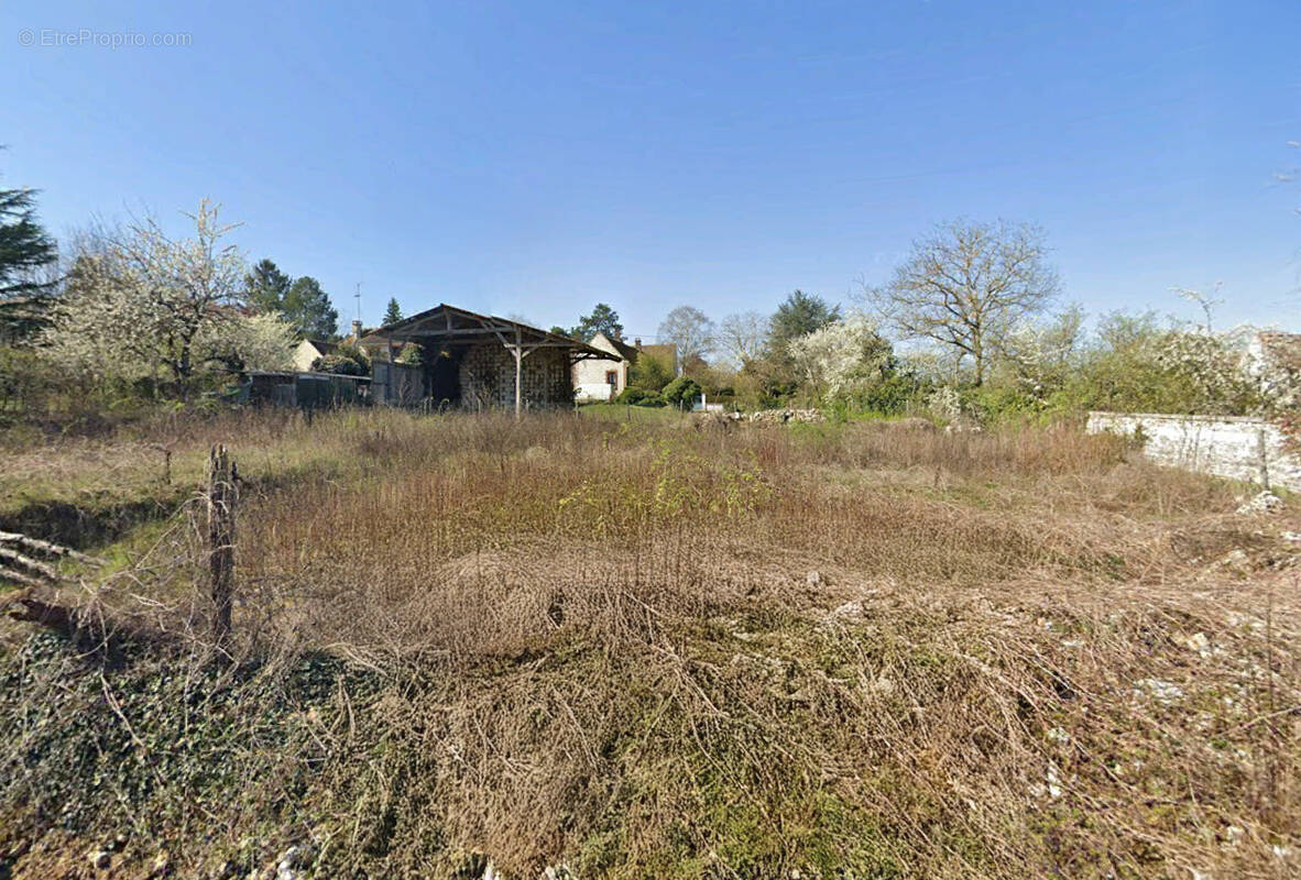 Terrain à PLESSIS-SAINT-JEAN