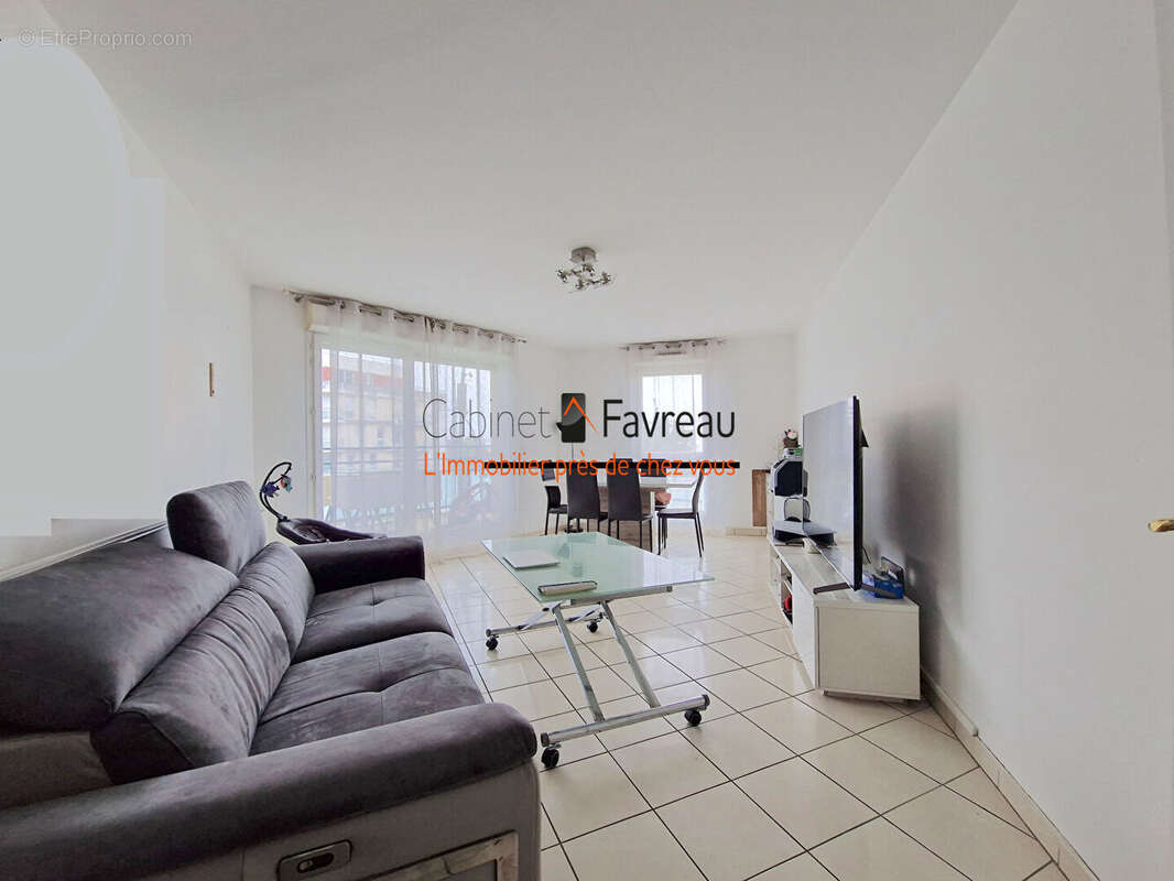 Appartement à FRESNES