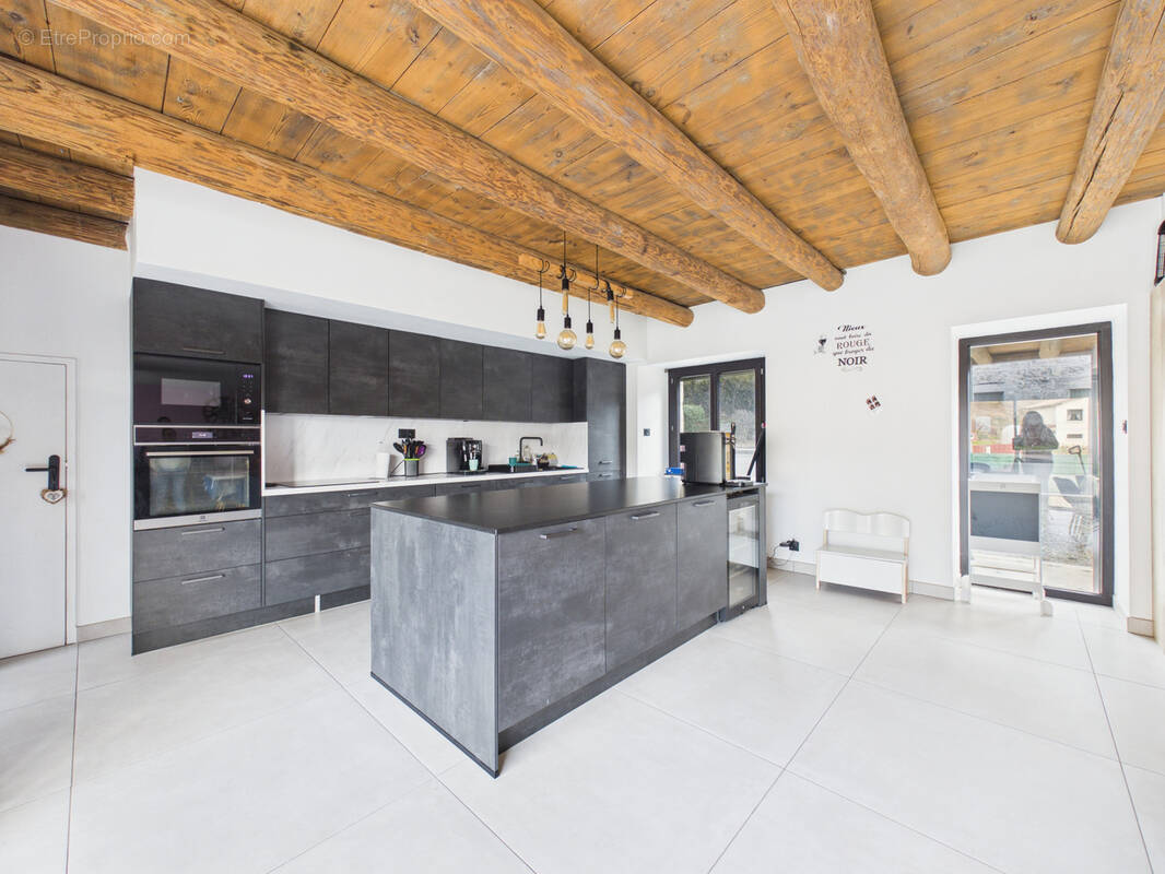 Maison à SAINT-PAL-DE-MONS