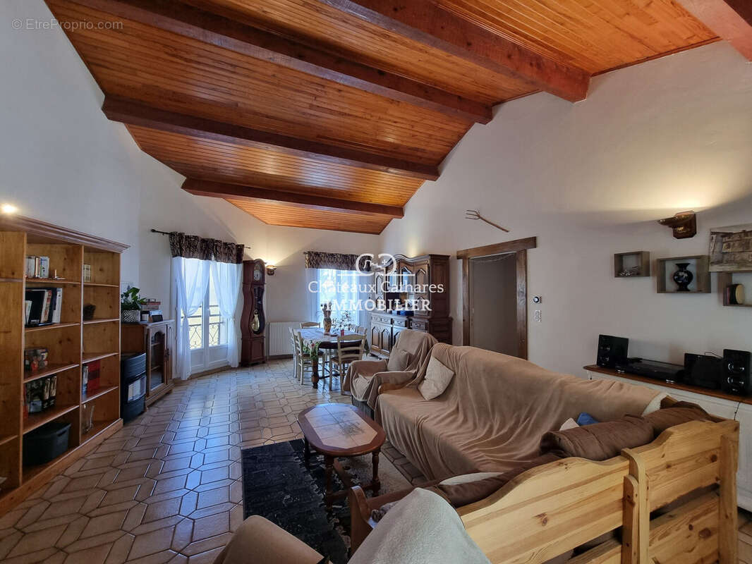 Maison à CAUDIES-DE-FENOUILLEDES