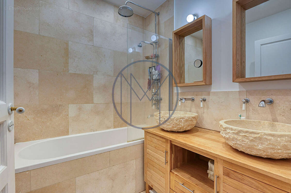 Appartement à VERSAILLES