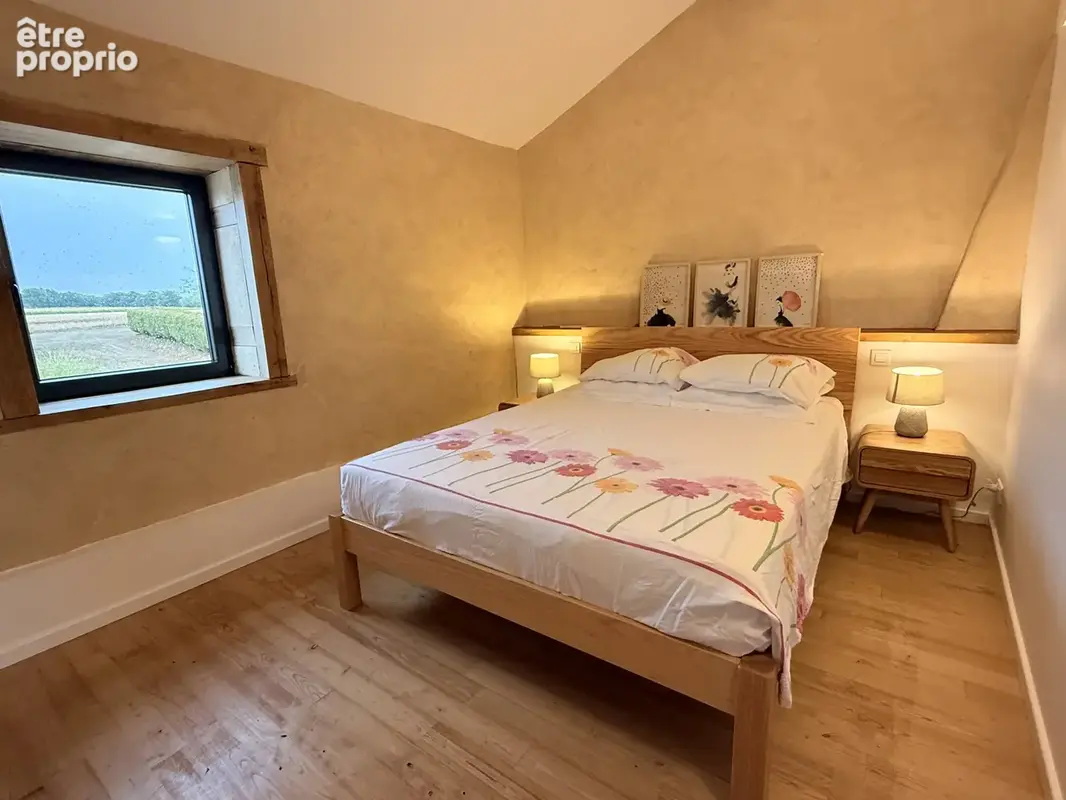 Exceptionnelle maison en pierre rénovée avec quatre chambres et piscine chauffée - photo 11