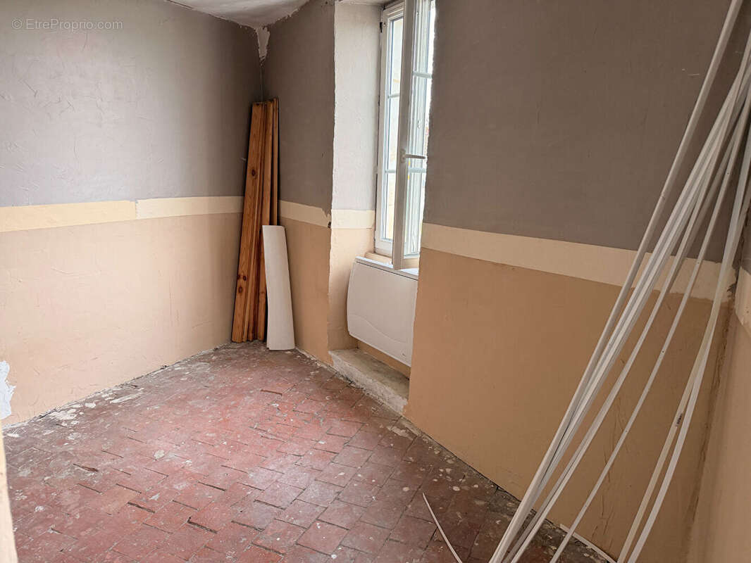 Maison 3 chambres, jardin et hangar - photo 10