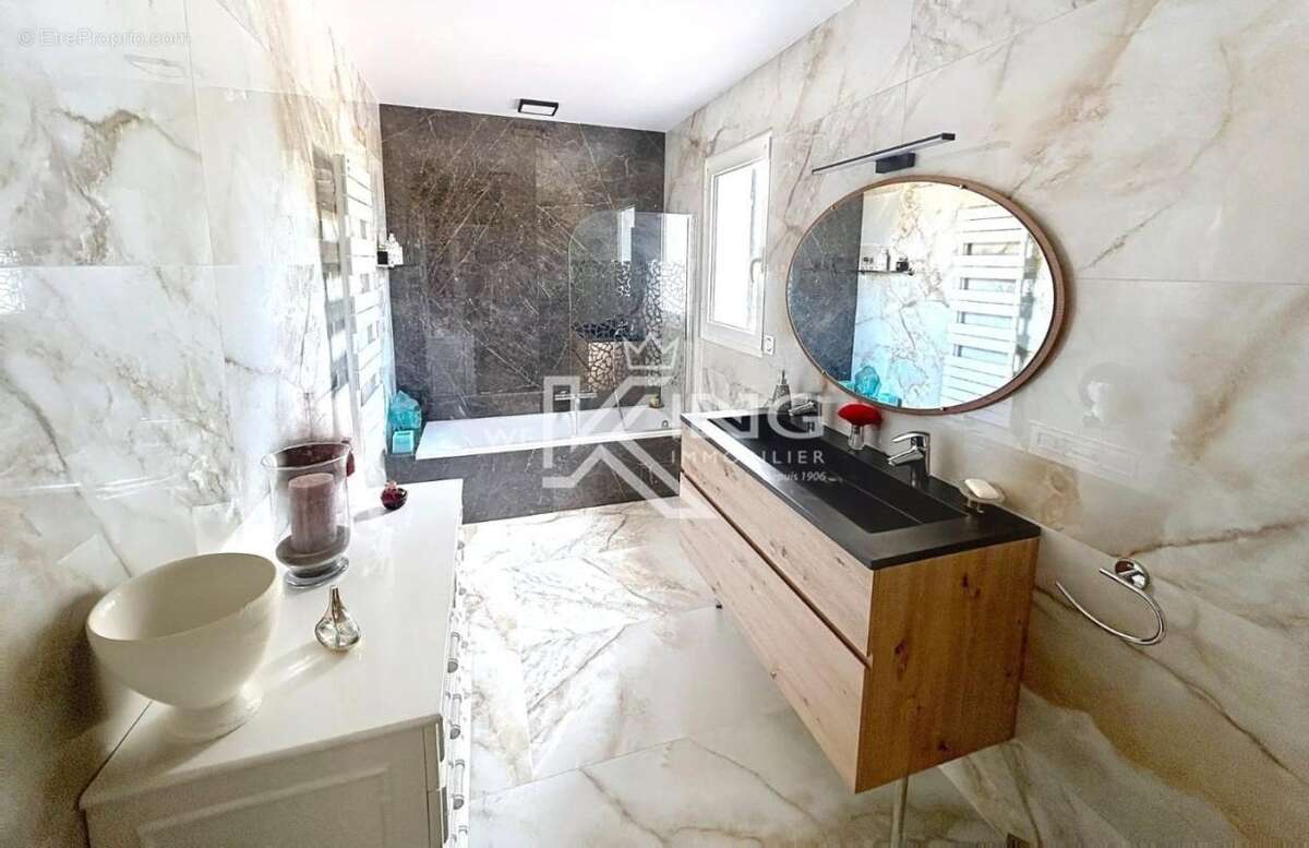 Maison à PUGET-SUR-ARGENS