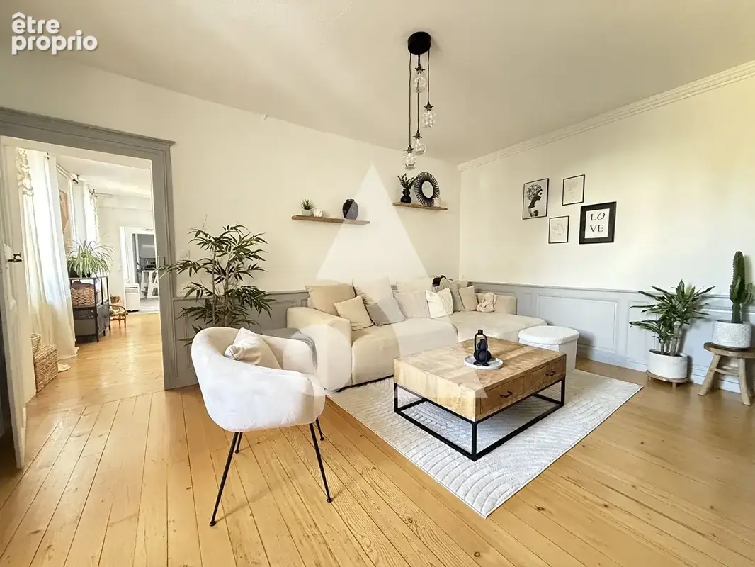 Appartement Lons Le Saunier 3 pièce(s) 98 m2 - photo 11