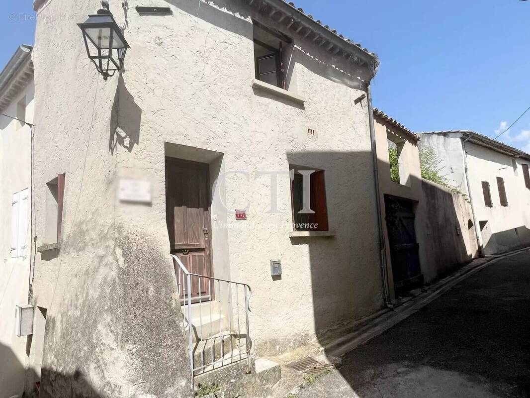 Appartement à VAISON-LA-ROMAINE
