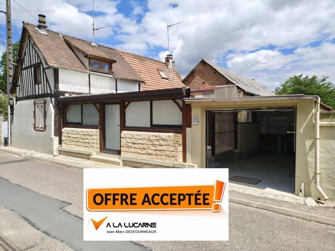 Maison à AUBEVOYE