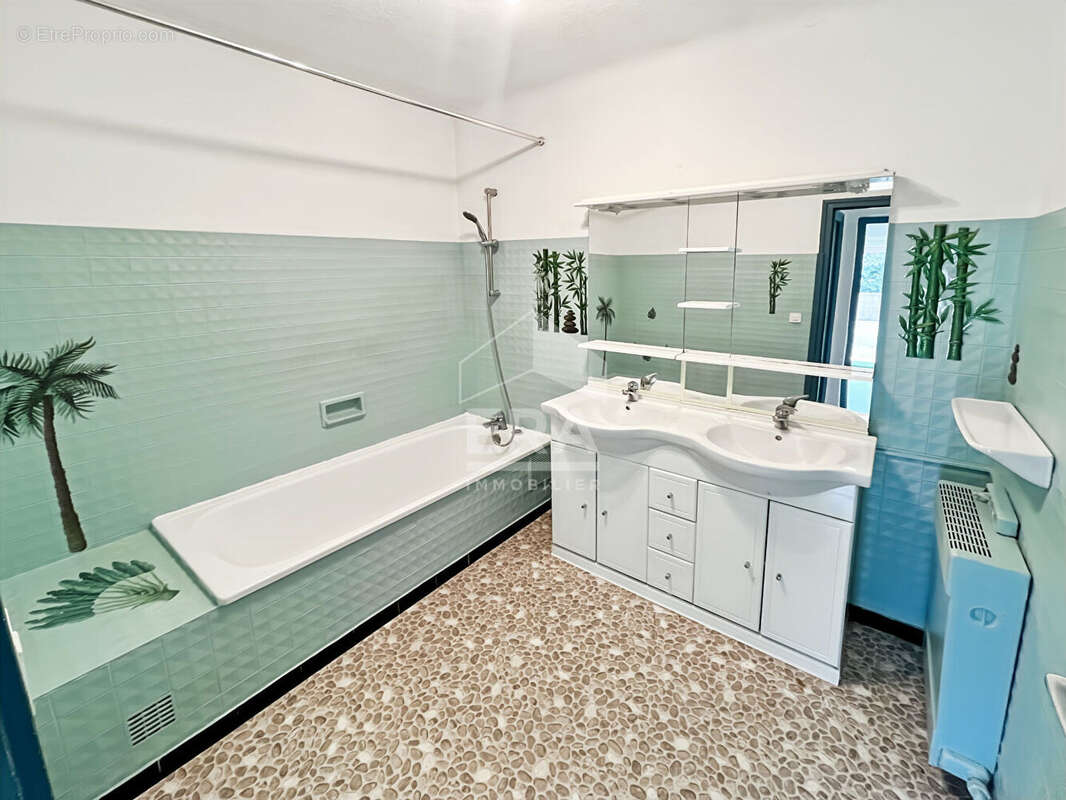 Maison à SAINT-CYPRIEN