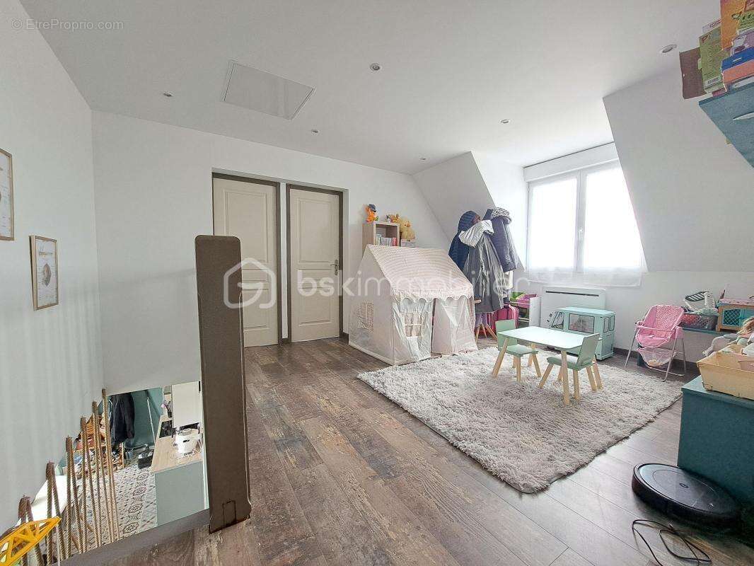 Pavillon de 5 chambnres avec tout confort de plain pied + une maison attenante a 5 minutes du centre ville du crotoy - photo 13
