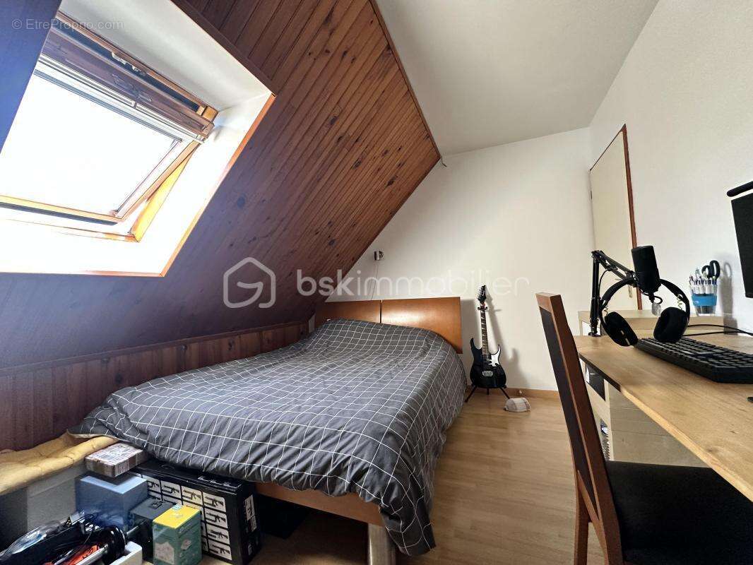 Maison à CORBEIL-ESSONNES