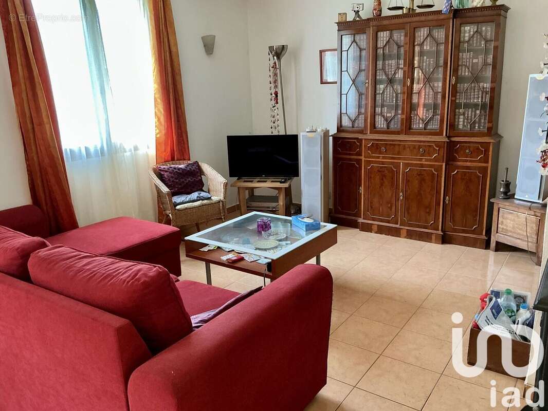 Photo 2 - Maison à LES LOGES-MARGUERON