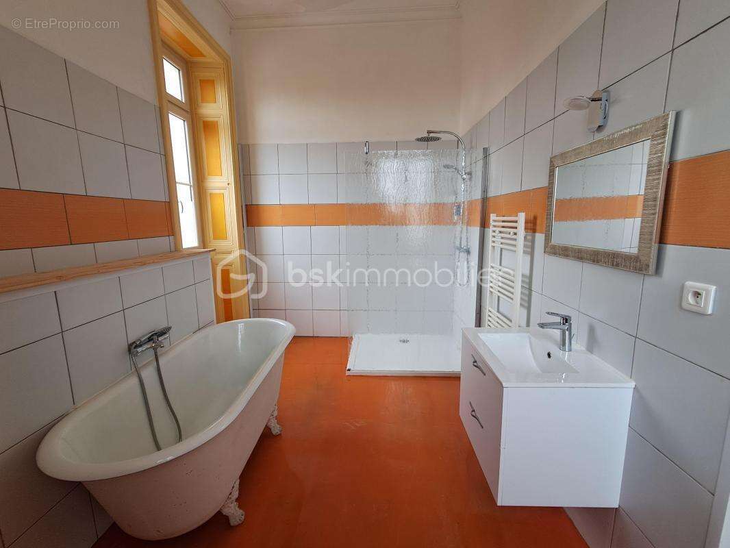 Maison à FONTENAY-LE-COMTE