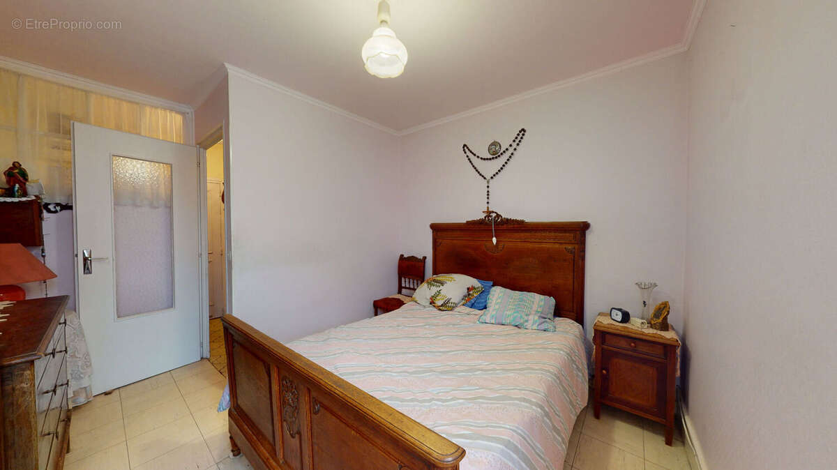 Appartement à BREUX-JOUY