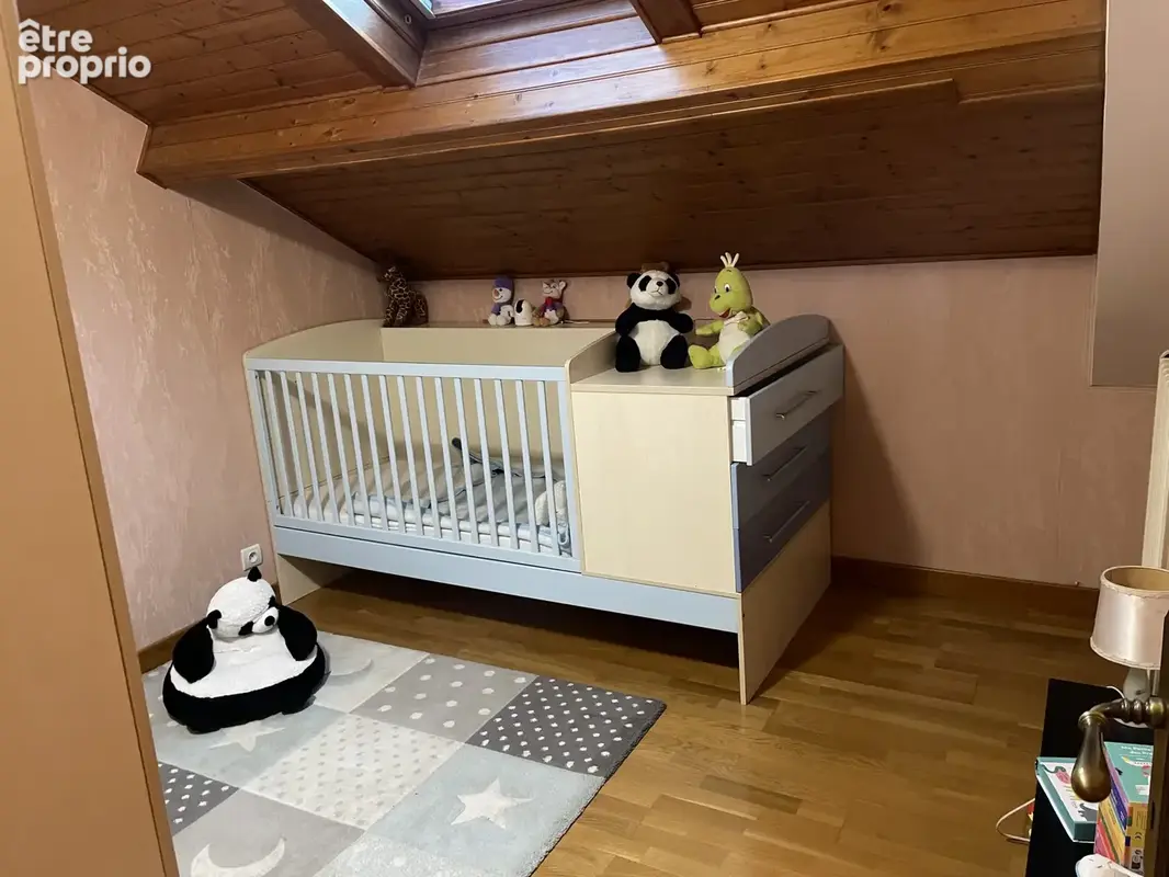 Maison familiale avec grand jardin et garage - photo 9