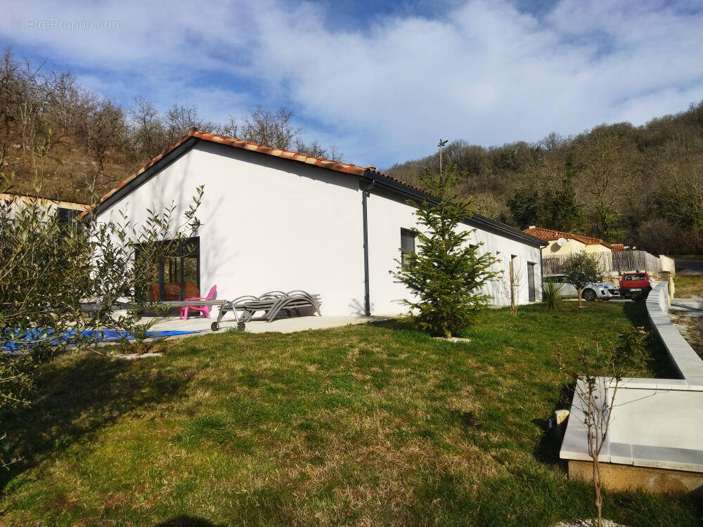 vue  - Maison à ARCAMBAL