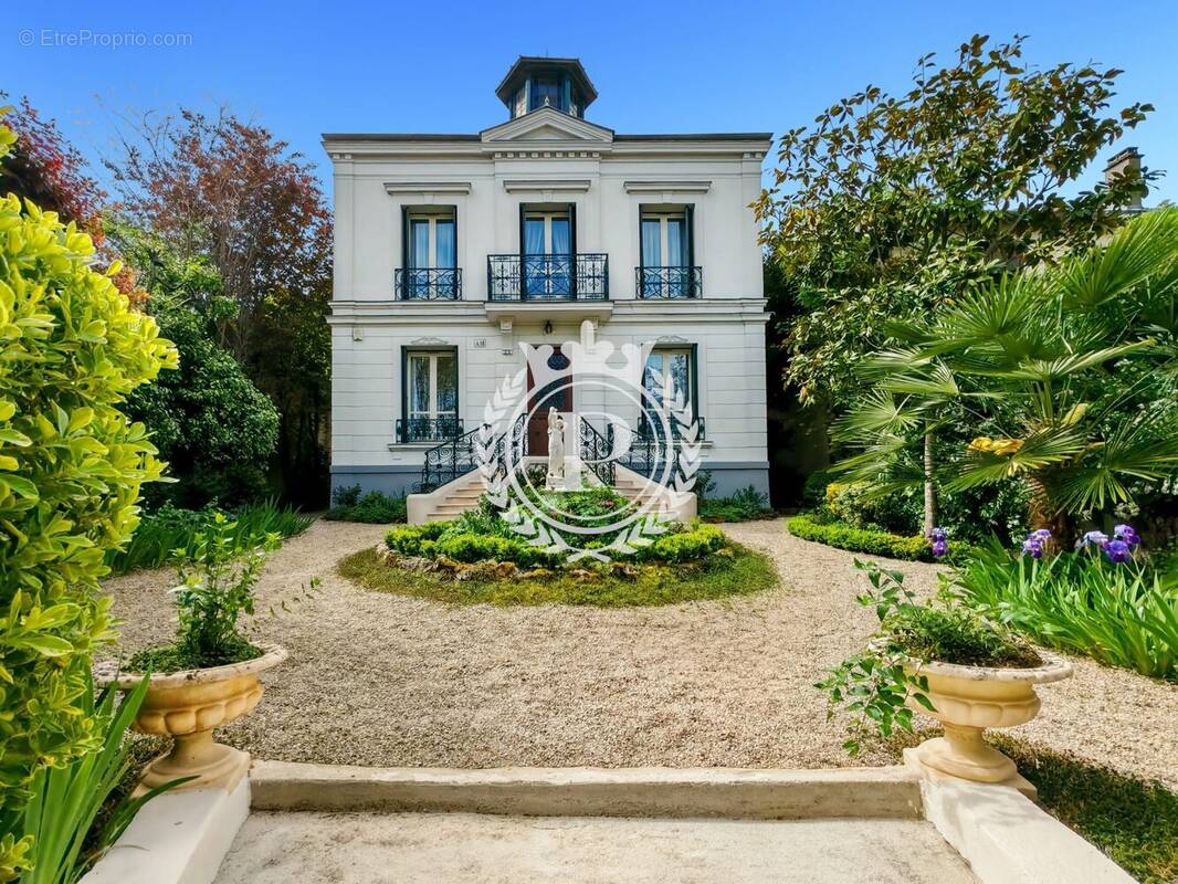 Maison à LE RAINCY