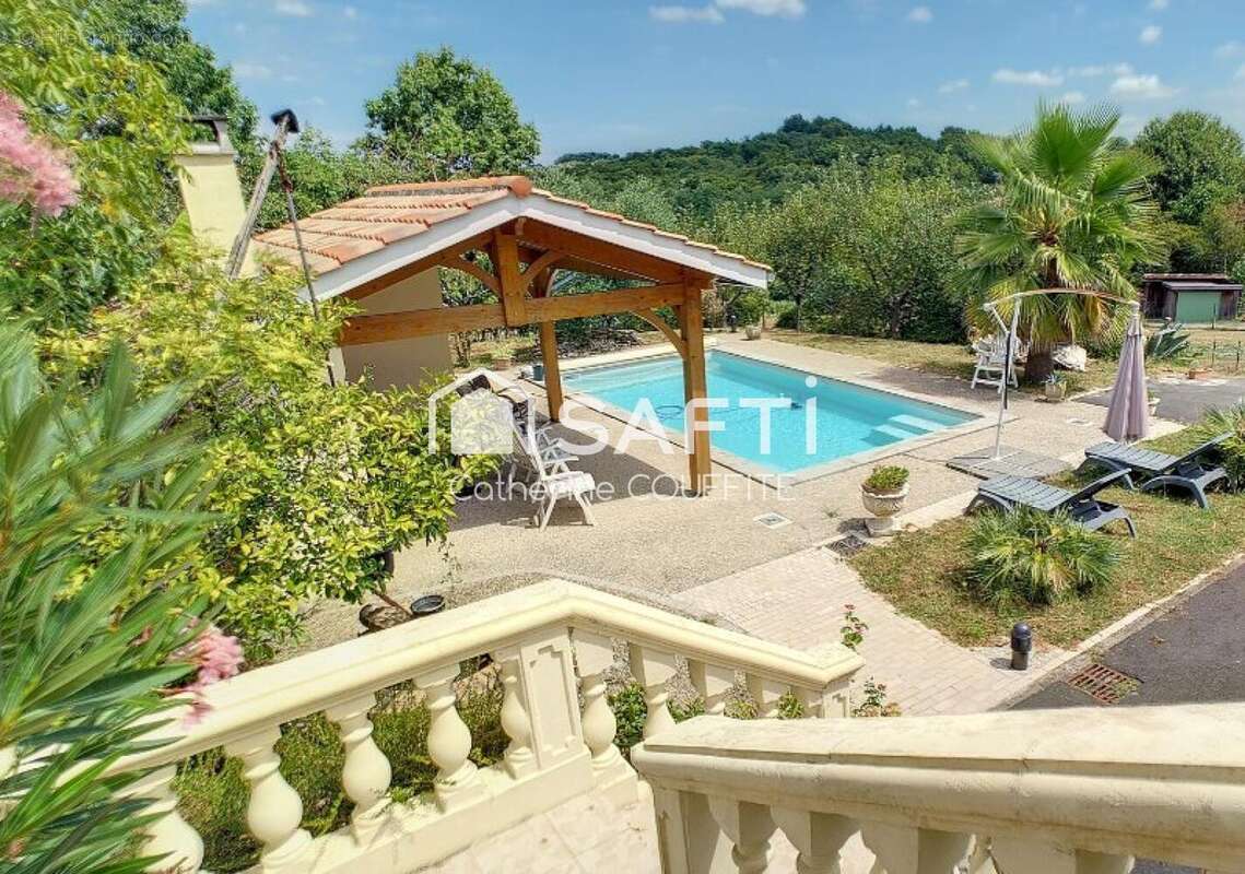 Maison 164 m² à Cadillac  - photo 2