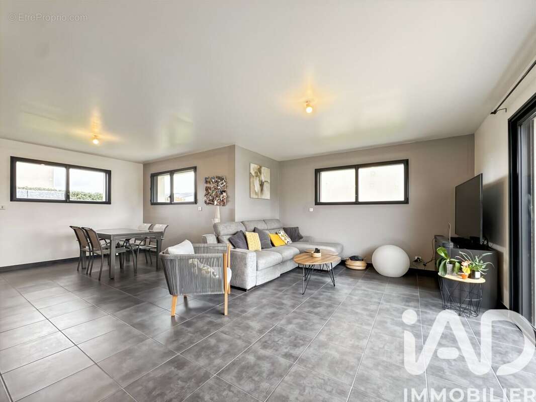 Photo 4 - Maison à BONCHAMP-LES-LAVAL