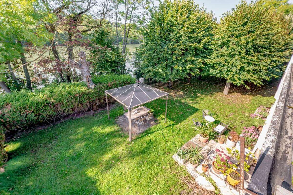 Maison à SOISY-SUR-SEINE