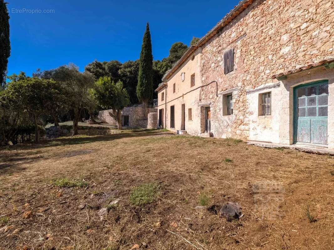 Maison à GRASSE