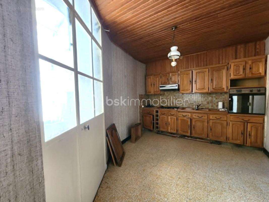 SOUS OFFRE D'ACHAT Maison de village 130 m² + grand grenier aménageable, garage et terrasse – Investissement ou Projet Familial  - photo 8