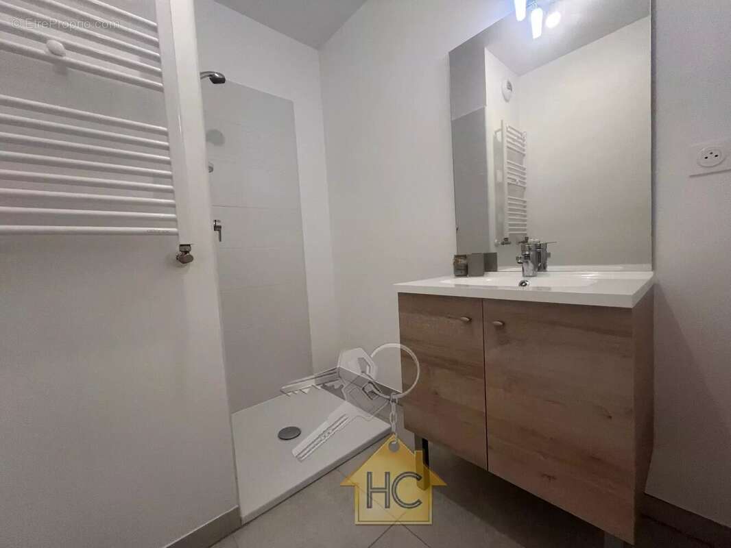 Appartement à LE CANNET