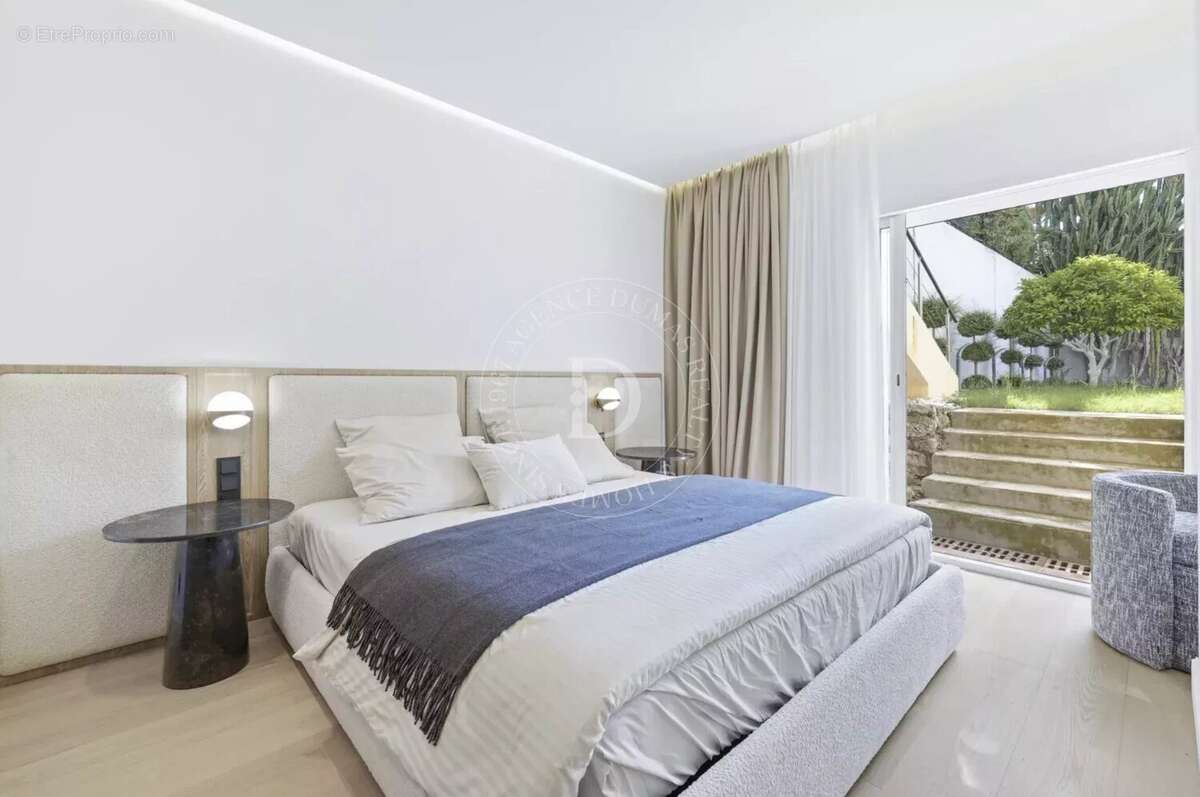 Appartement à VILLEFRANCHE-SUR-MER