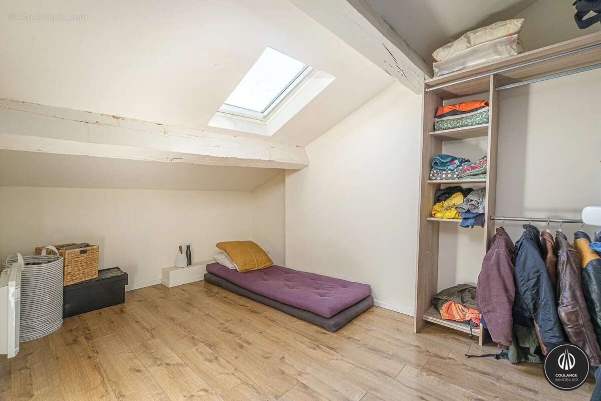 Appartement à MARSEILLE-2E