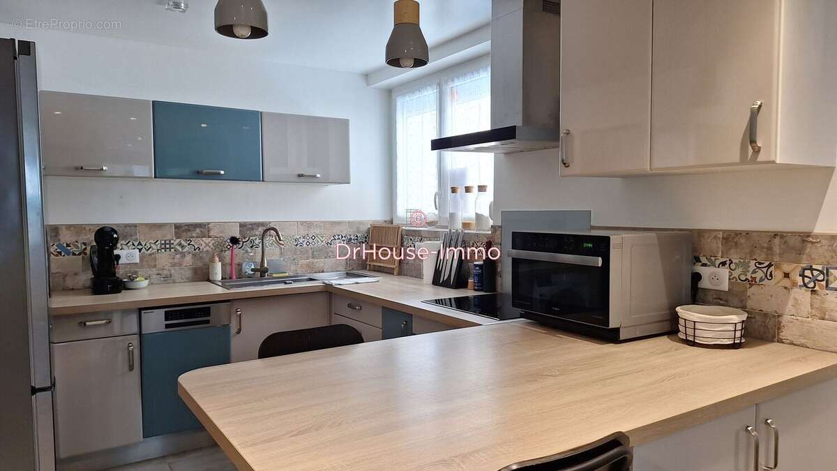 Appartement à SIX-FOURS-LES-PLAGES