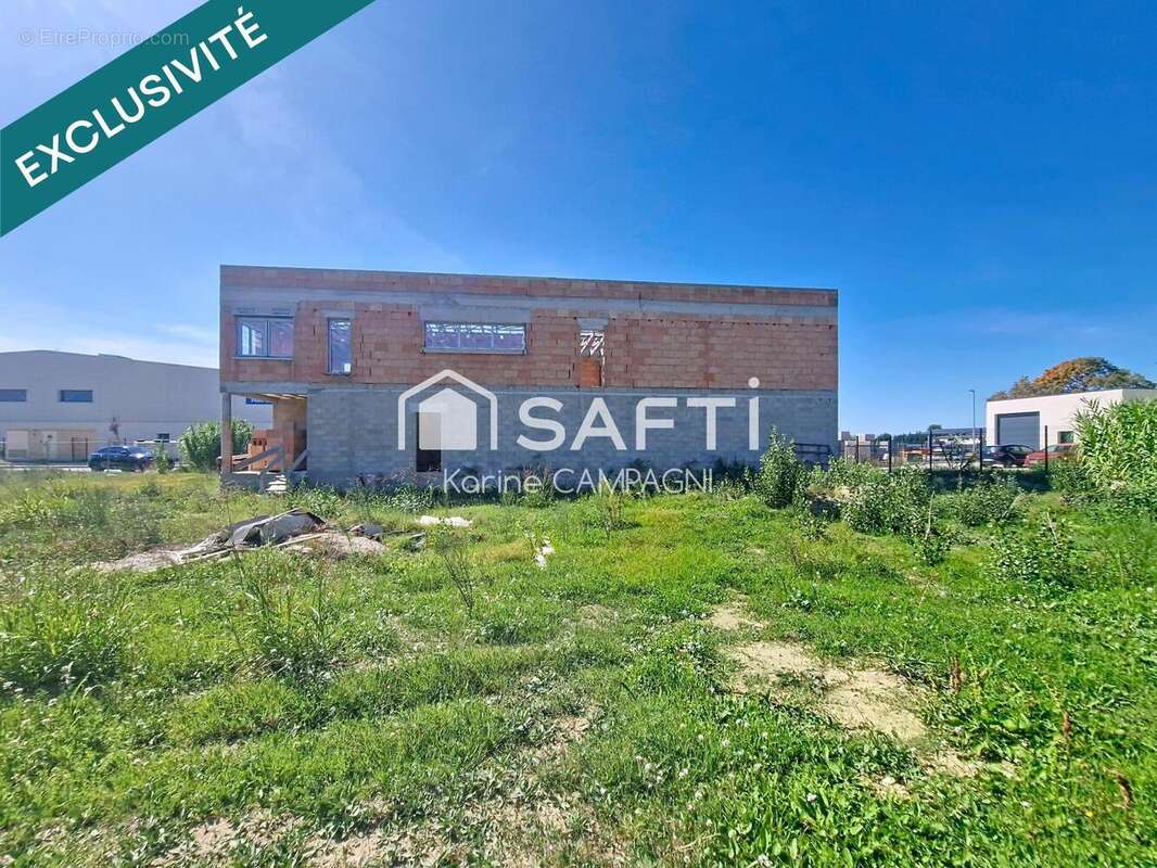 Photo 3 - Commerce à LE THOR