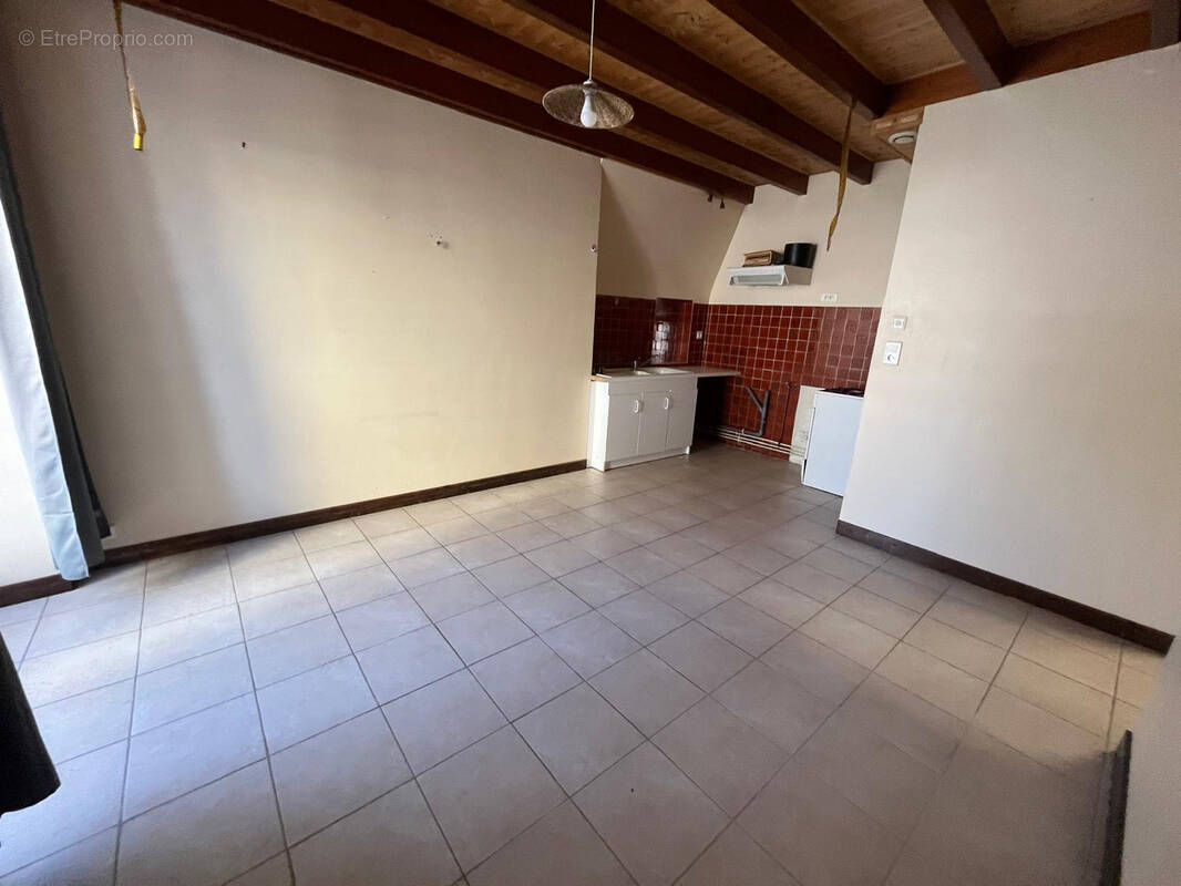 Maison à LAQUEUILLE