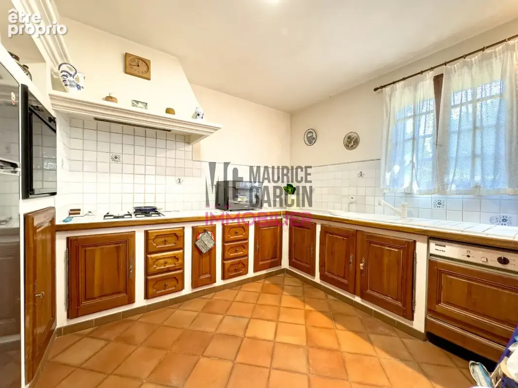 Maison 10 pièces 256 m² à vendre à Sablet (84110) - photo 8