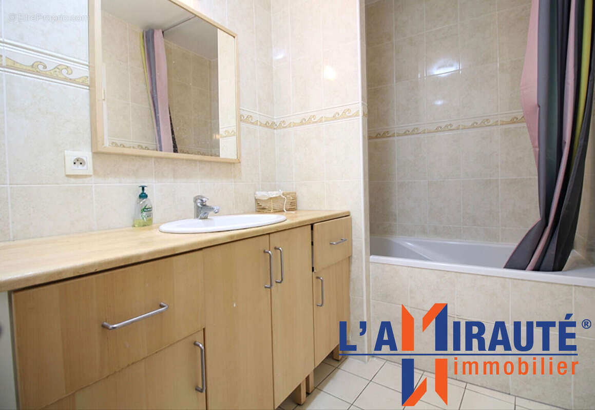 Appartement à SARTROUVILLE