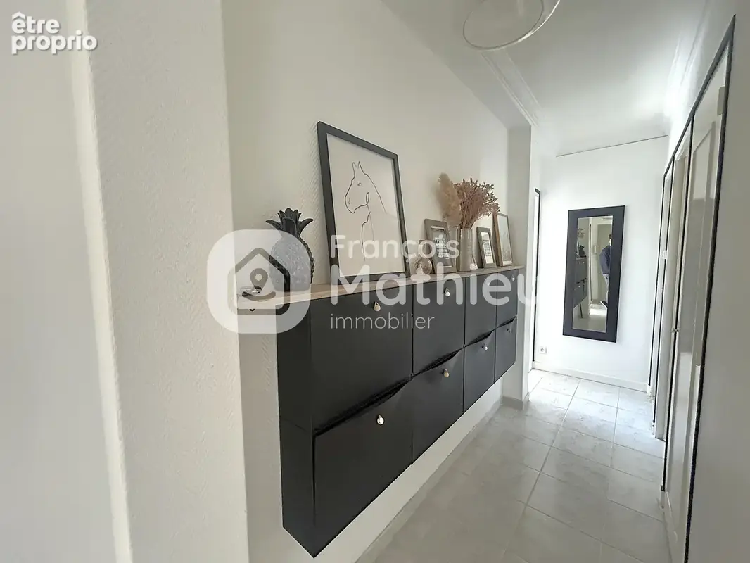 Mâcon - Appartement T4 avec balcon, garage et cave. - photo 11