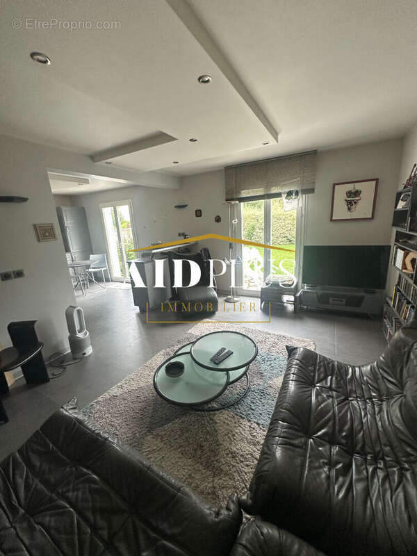 Maison à SAINT-LEU-LA-FORET