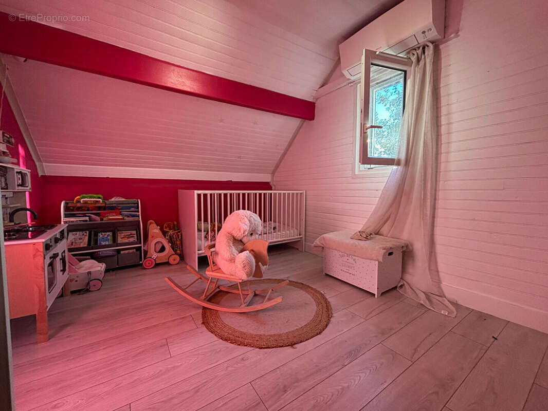 Maison à SERRES-CASTET