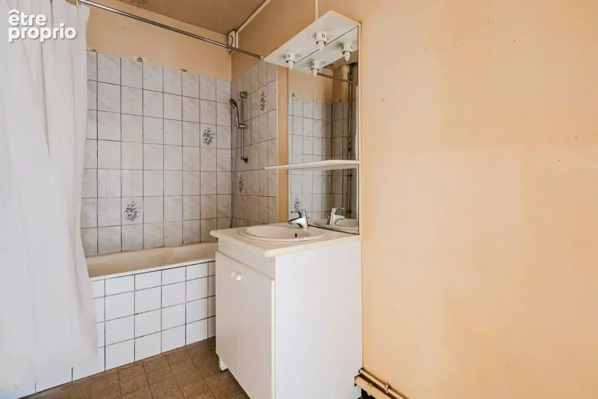 Appartement 4 pièces centre ville Vouziers 83 m2 - photo 9