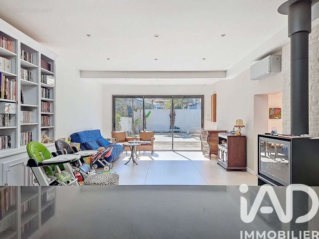 Maison 165 m² à Le Bouscat  - photo 4