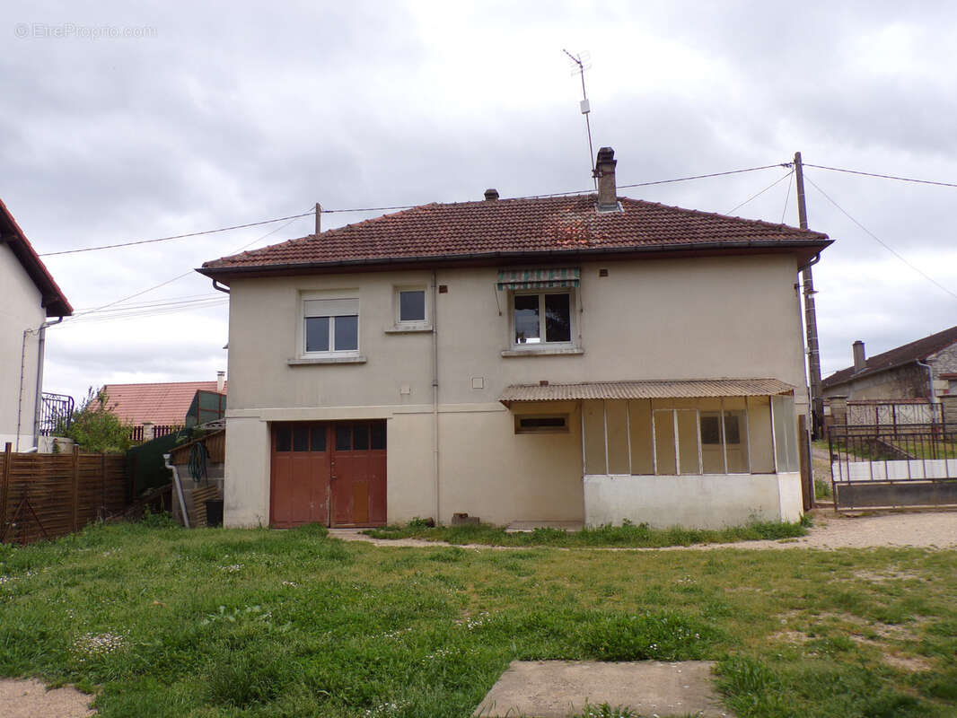 Maison 85 m² à La Guerche-Sur-L'aubois  - photo 13