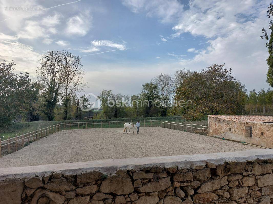 Maison à BOURDELLES
