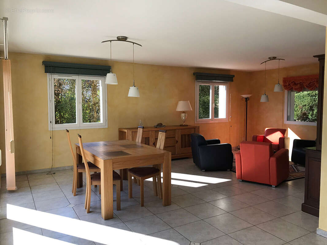 Maison à CHAPAREILLAN