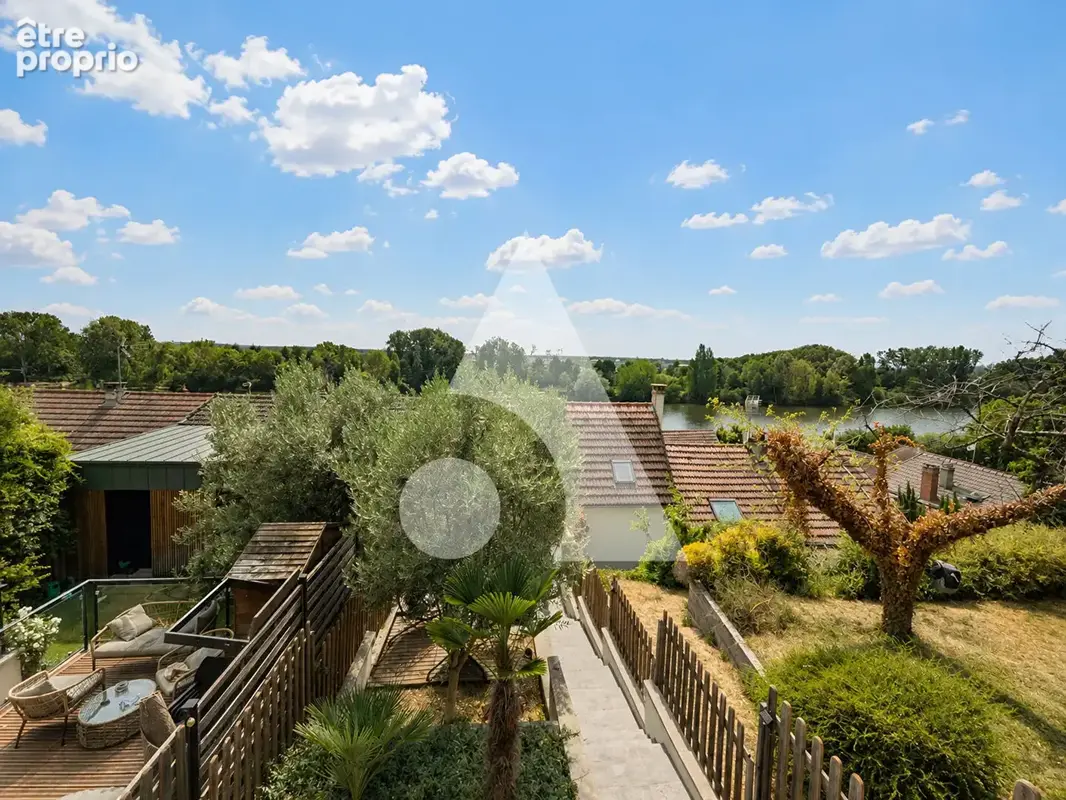 Photo Appartement à La Frette-Sur-Seine au prix de 255 000€