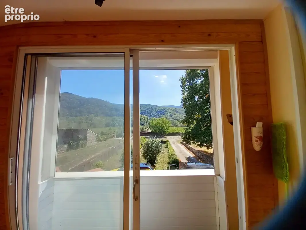 Maison individuelle avec grand jardin et grand garage. - photo 6
