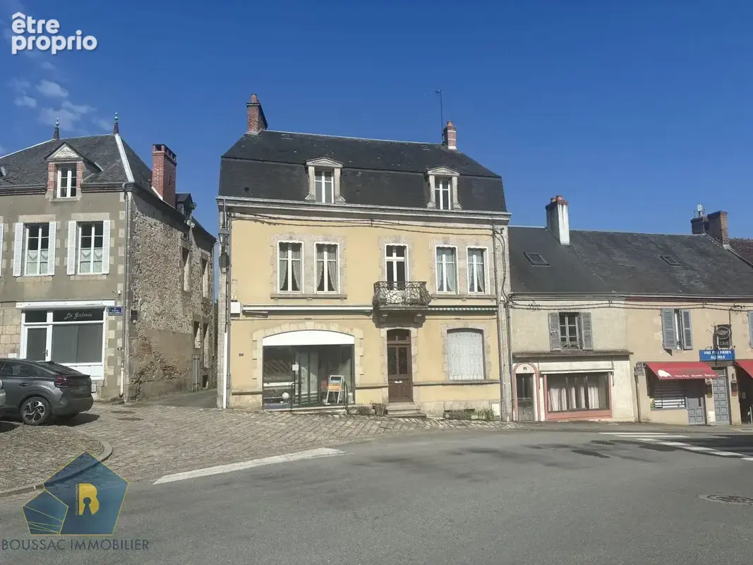 Maison à BOUSSAC